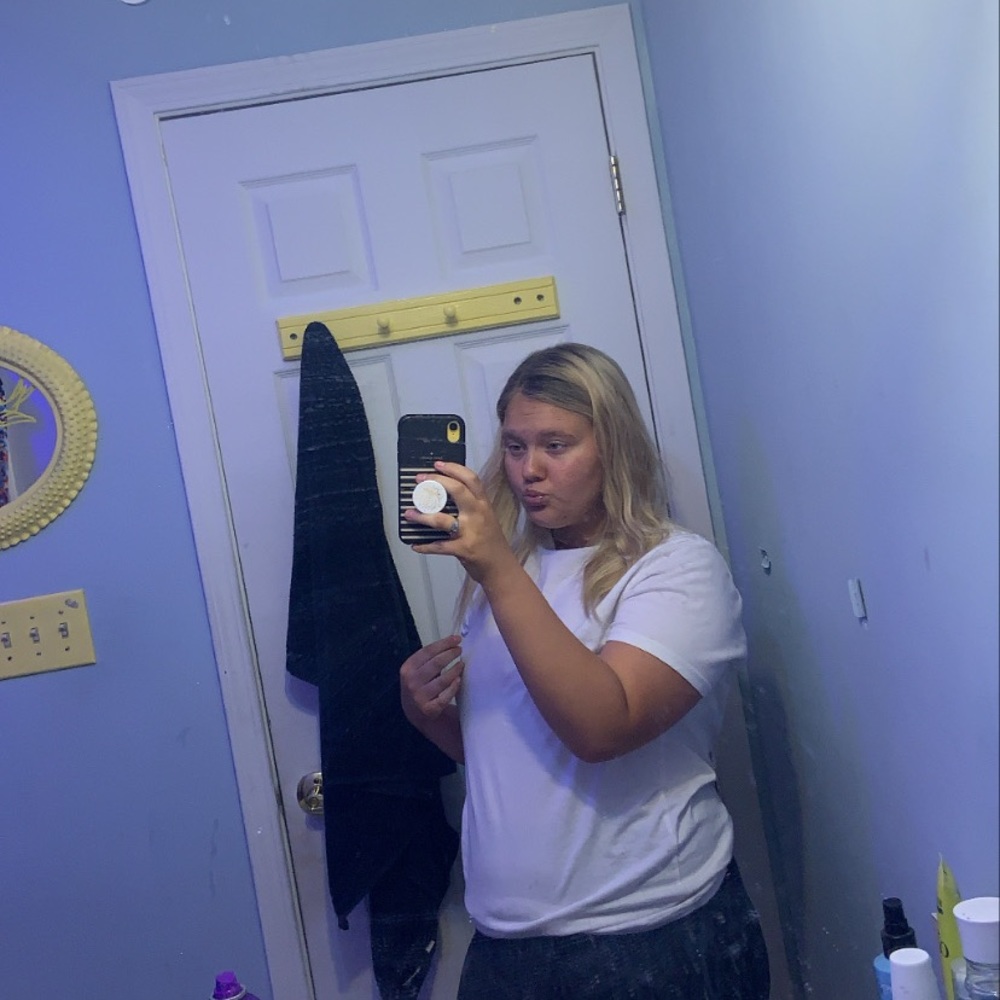 Meet your Posher, Madison